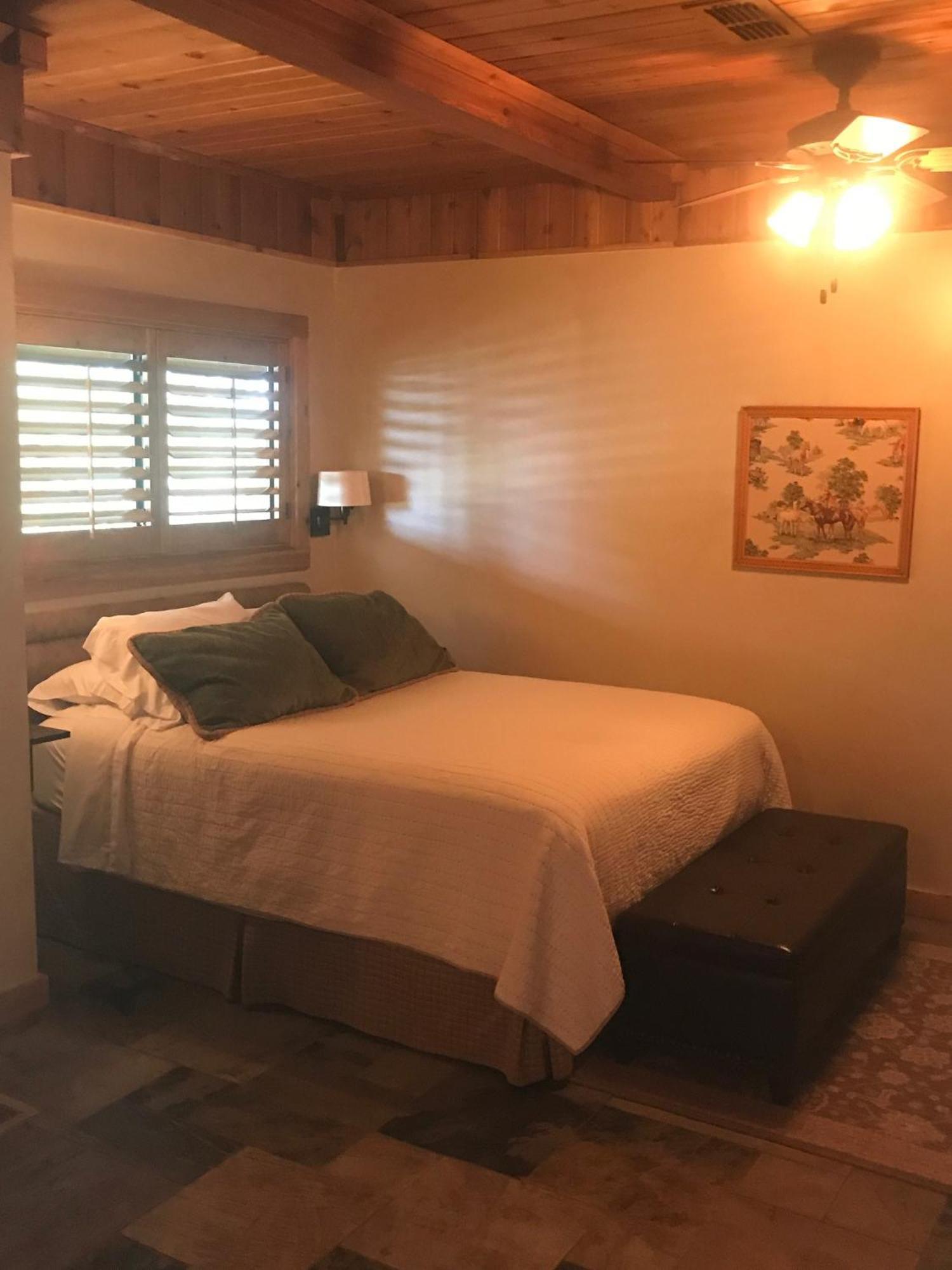 מלון ברני Joshua Creek Ranch חדר תמונה