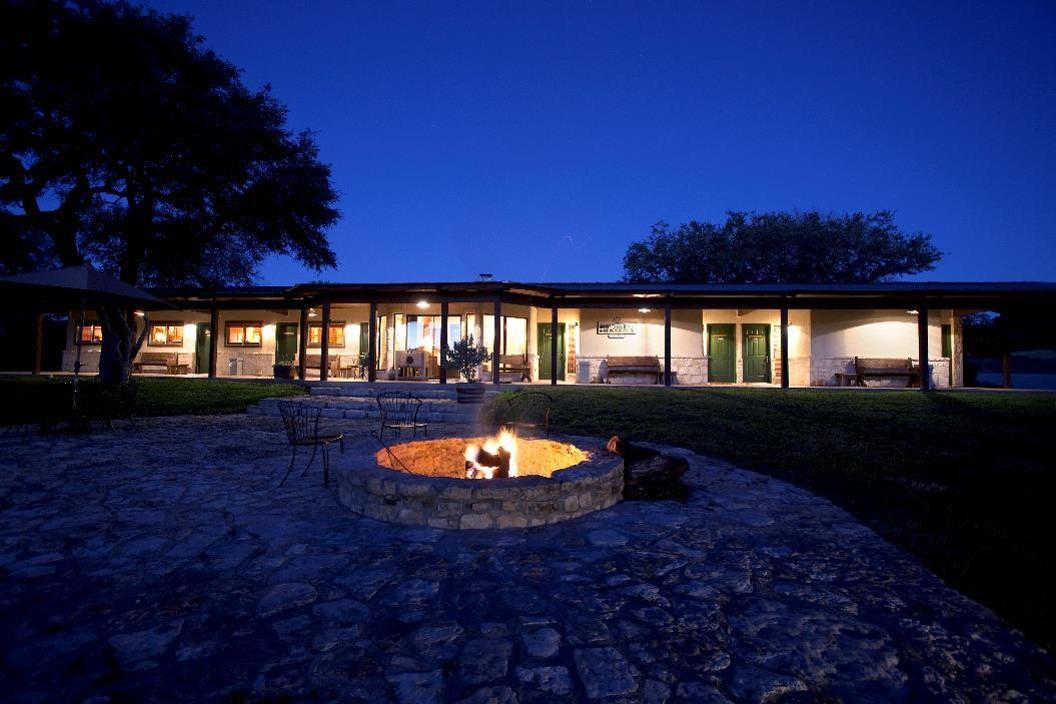 מלון ברני Joshua Creek Ranch מראה חיצוני תמונה