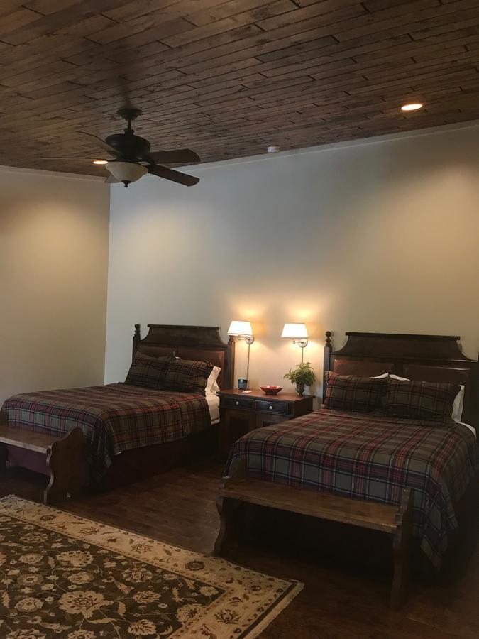 מלון ברני Joshua Creek Ranch מראה חיצוני תמונה