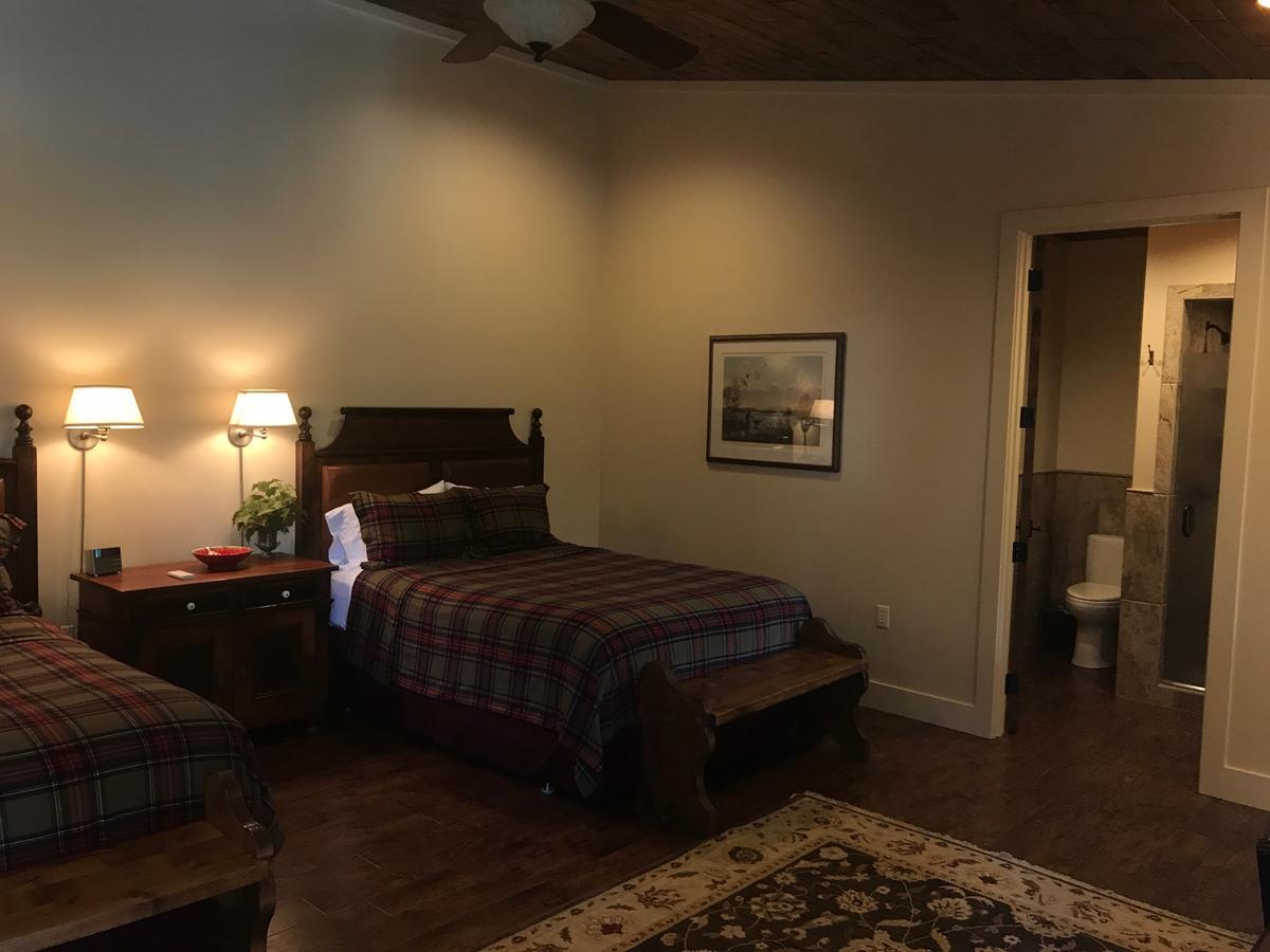 מלון ברני Joshua Creek Ranch מראה חיצוני תמונה